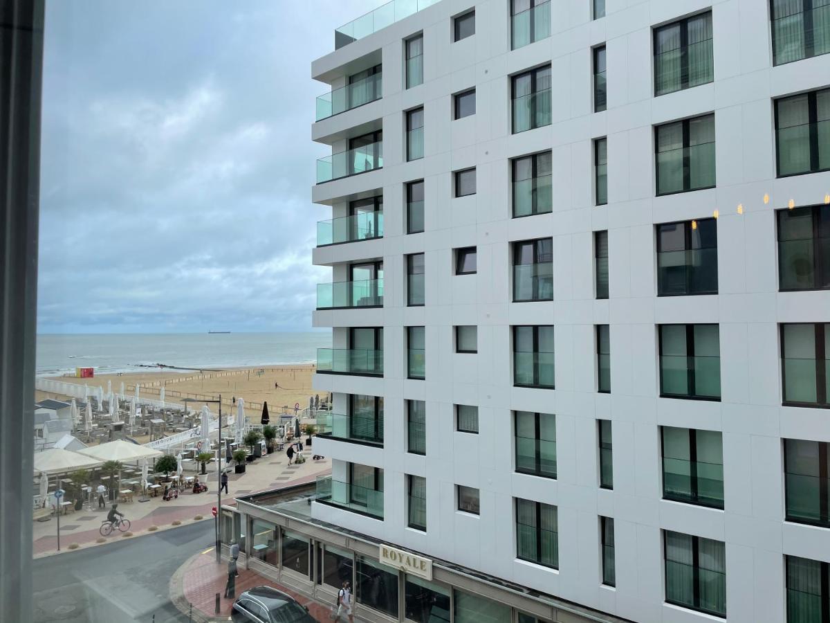 Cosy Appartement- 2 Slaapkamers Schuin Zeezicht Met Garage Knokke-Heist Exterior foto